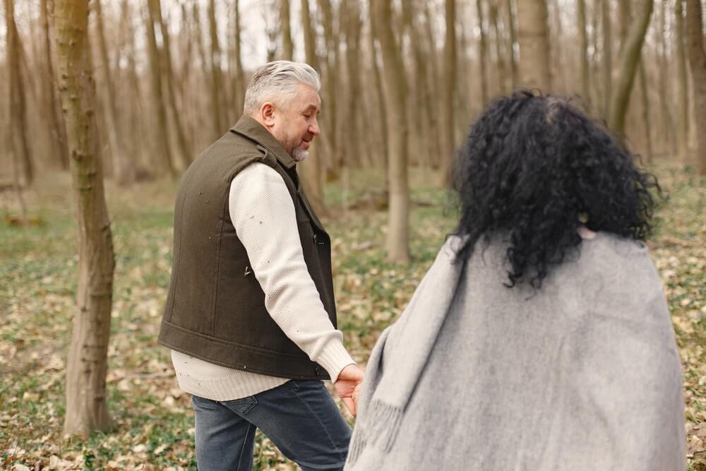 Try the walking dating scene