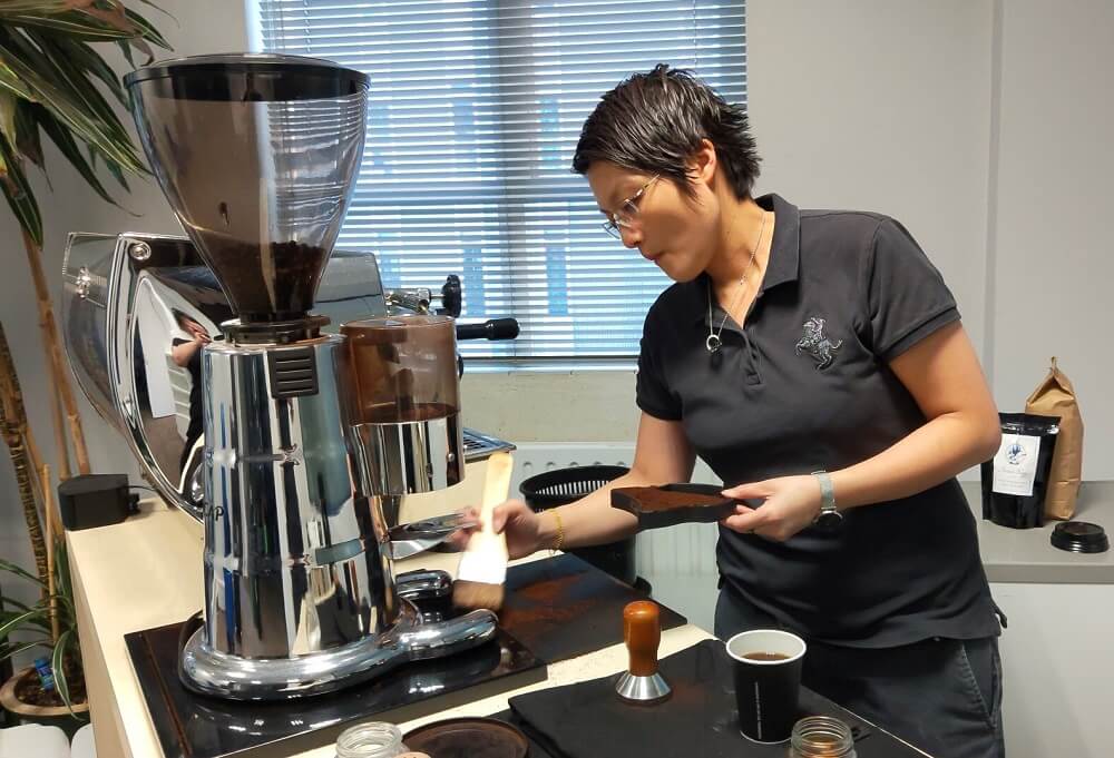 Learn The Art Of Coffee Making And Socialize At Coffeedna