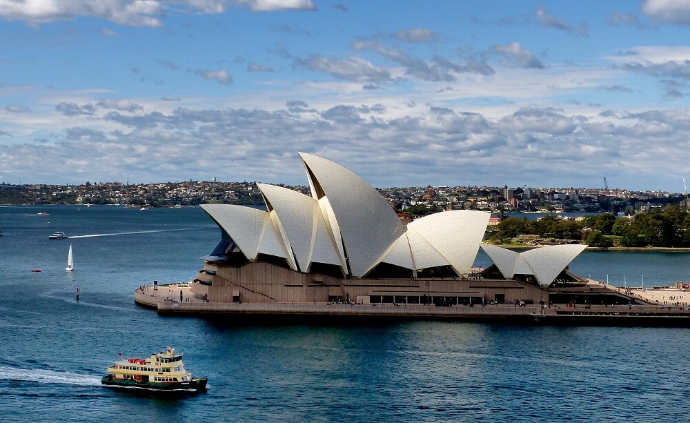 Meet People In The Sydney Opera House